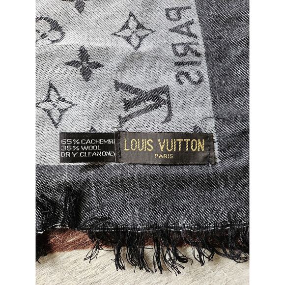 Authentic Cashmere/Wool XL Louis Vuitton Monogram Shawl 56" x 52" - Picture 2 of 5